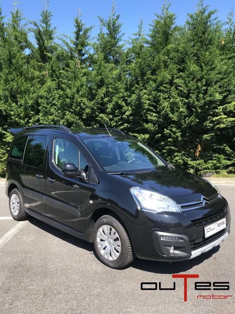 Foto 2 CITROEN BERLINGO XTR 1.6 HDi 120CV