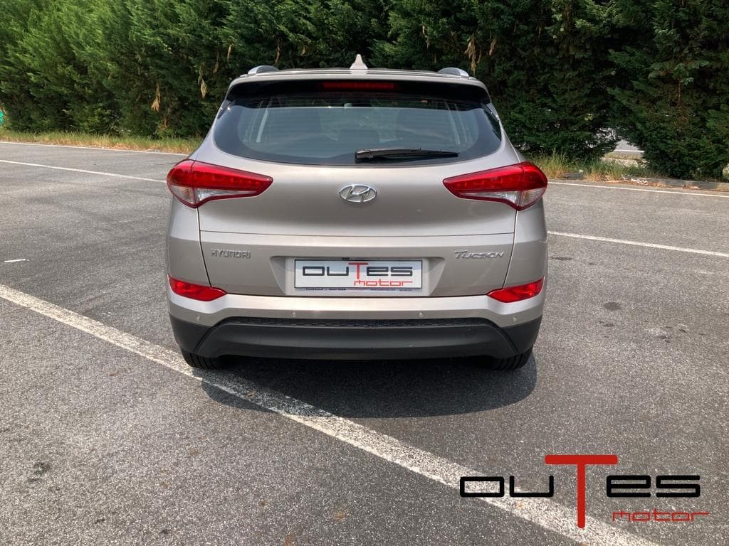 Foto 4 HYUNDAI TUCSON 1.7 CRDI 115CV