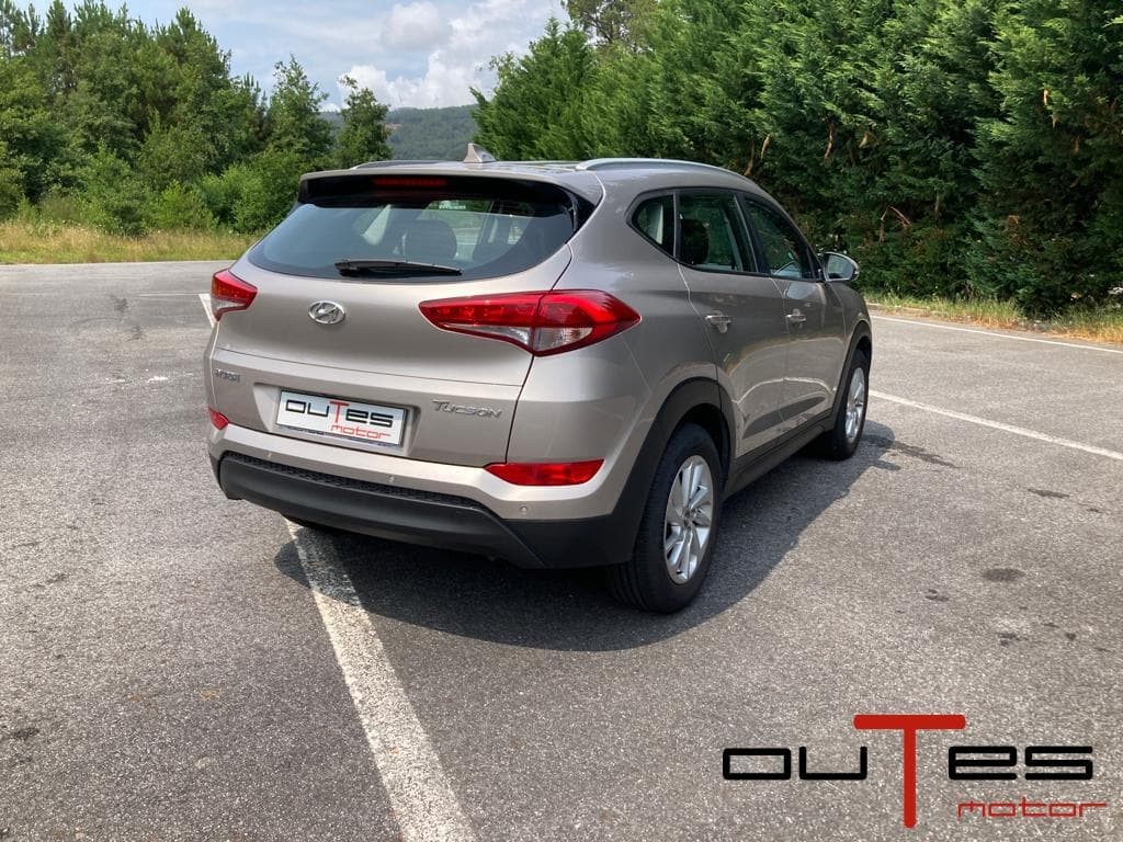 Foto 5 HYUNDAI TUCSON 1.7 CRDI 115CV
