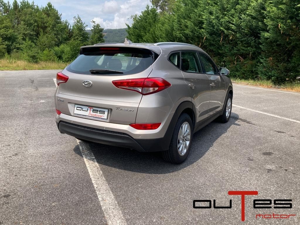 Foto 5 HYUNDAI TUCSON 1.7 CRDI 115CV