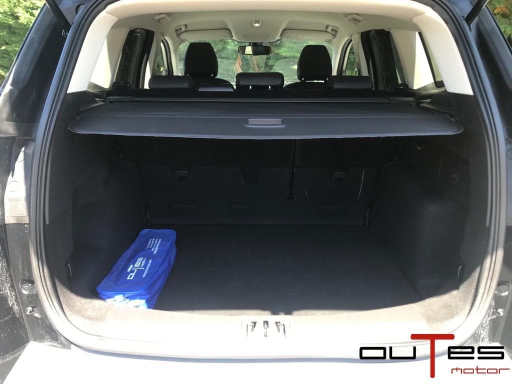 Foto 14 KUGA 5P 2G 2.0 TDCI 150 4X2 A-S-S TITANIUM