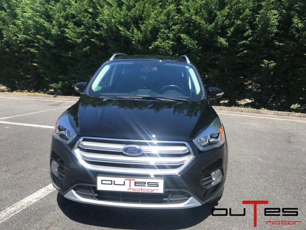 Foto 3 KUGA 5P 2G 2.0 TDCI 150 4X2 A-S-S TITANIUM