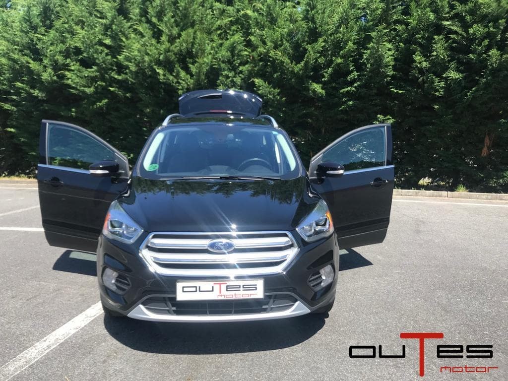 Foto 6 KUGA 5P 2G 2.0 TDCI 150 4X2 A-S-S TITANIUM