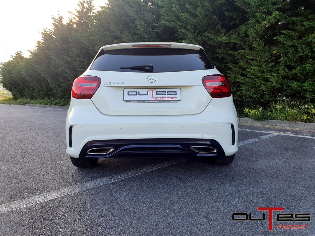 Foto 4 MERCEDES-BENZ CLASE A A200 D AMG LINE