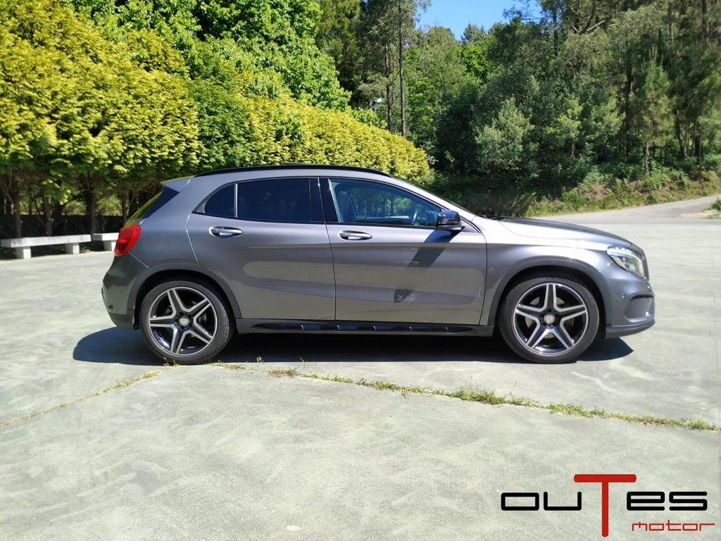 Foto 4 MERCEDES-BENZ CLASE A A200 D AMG LINE