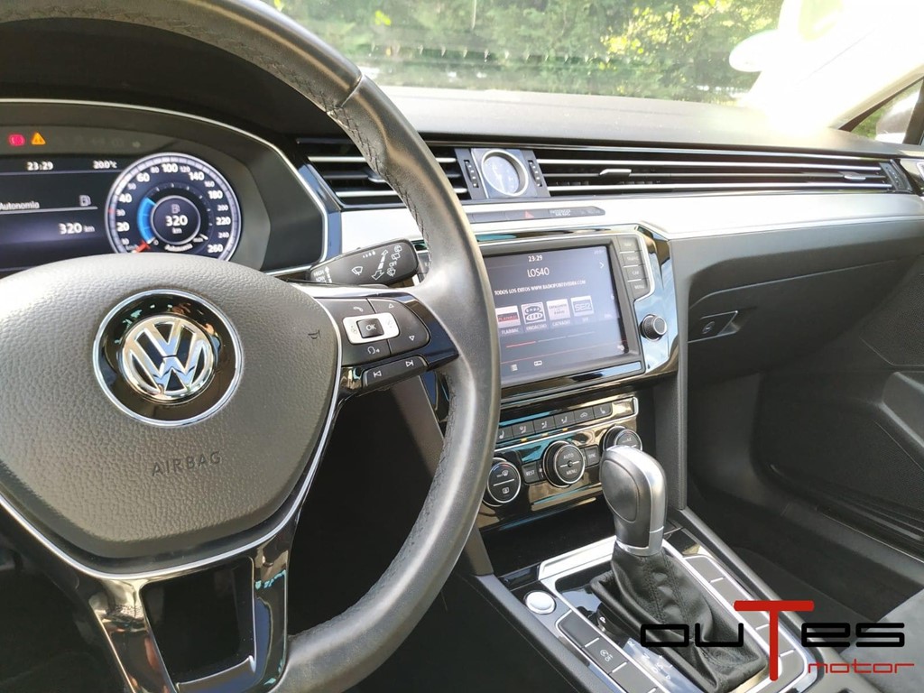 Foto 14  PASSAT VARIANT SPORT BMT 2.0 TDI DSG 150CV