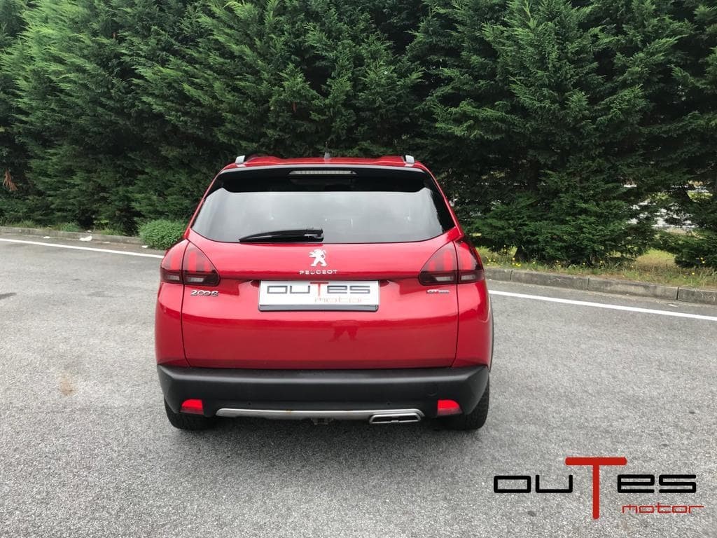 Foto 4 PEUGEOT 2008 1.6  GT LINE 120CV