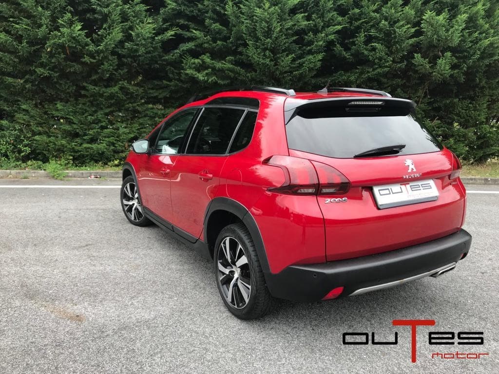 Foto 6 PEUGEOT 2008 1.6  GT LINE 120CV