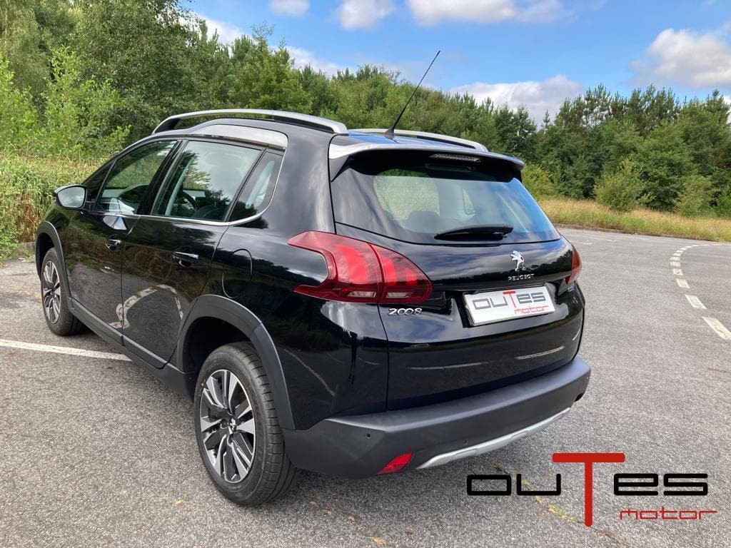 Foto 6 PEUGEOT 2008 HDI  1.6 120cv