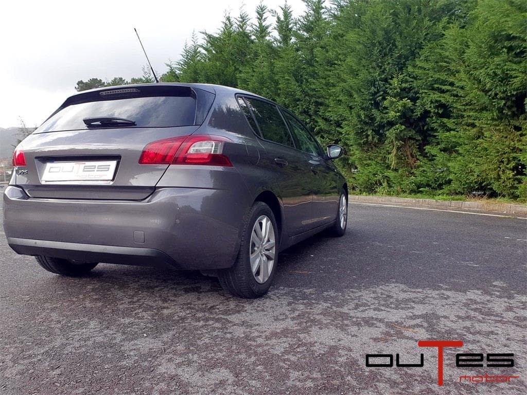 Foto 6 PEUGEOT 308 STYLE 1.6 HDI 120CV