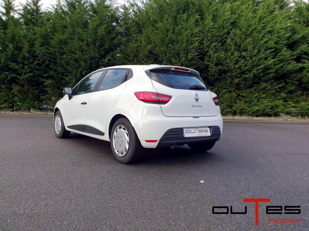 Foto 6 RENAULT CLIO BUSINESS ENERGY DCI 90CV 