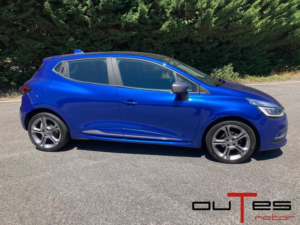 Foto 3 RENAULT CLIO Dci81Kw 110cv