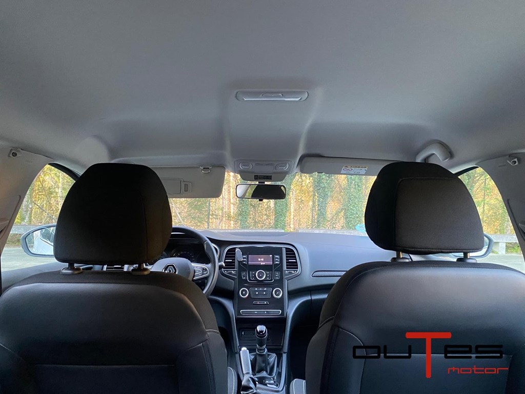 Foto 15 RENAULT MEGANE IV Hatchback 1.5 Blue dCi 95