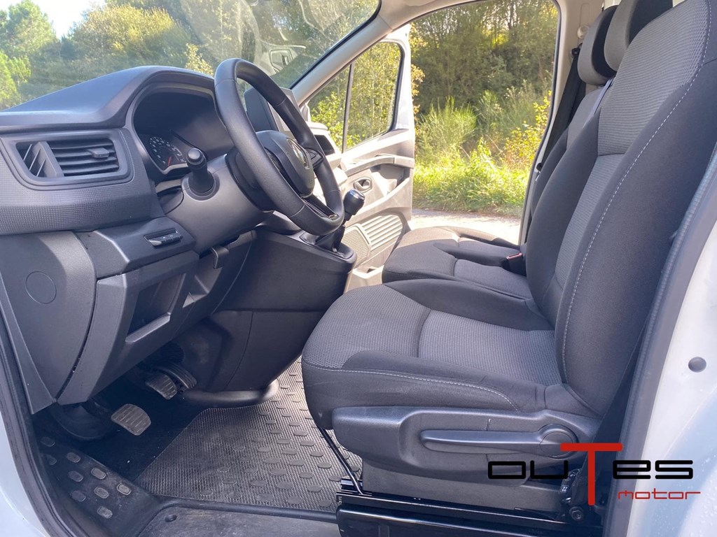 Foto 24 Renault Trafic 2.0 110cv