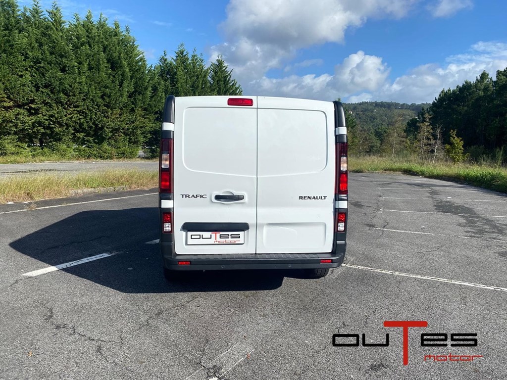 Foto 9 Renault Trafic 2.0 110cv