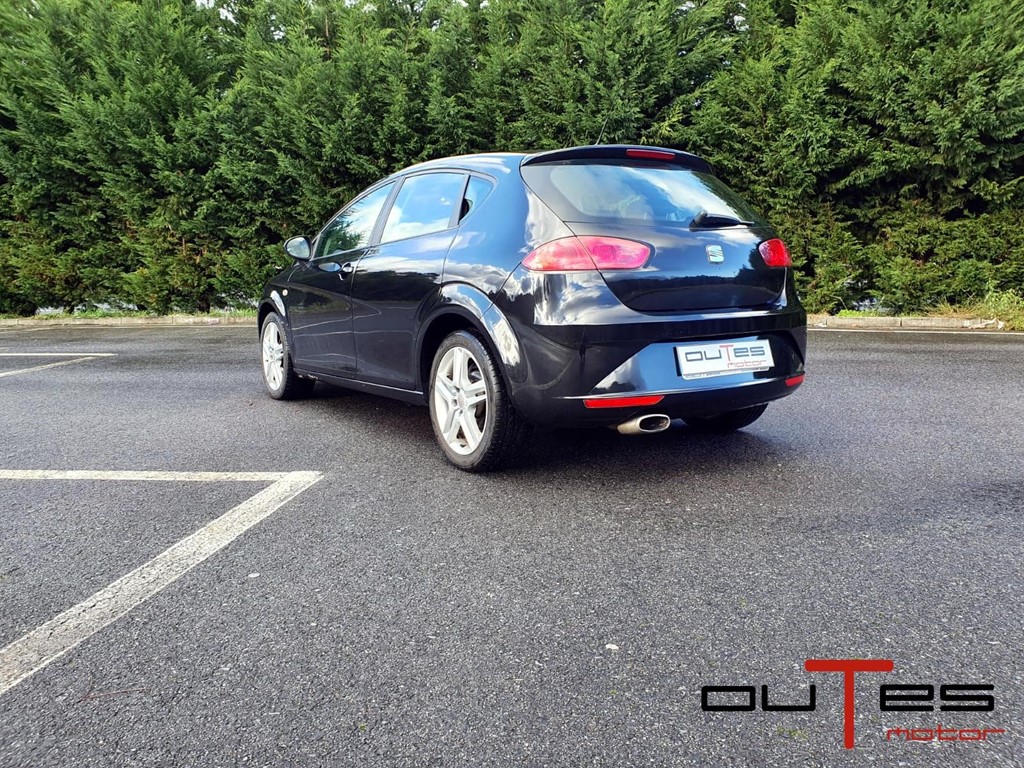 Foto 4 SEAT LEON 1.6 TDI 90CV REFERENCE COPA