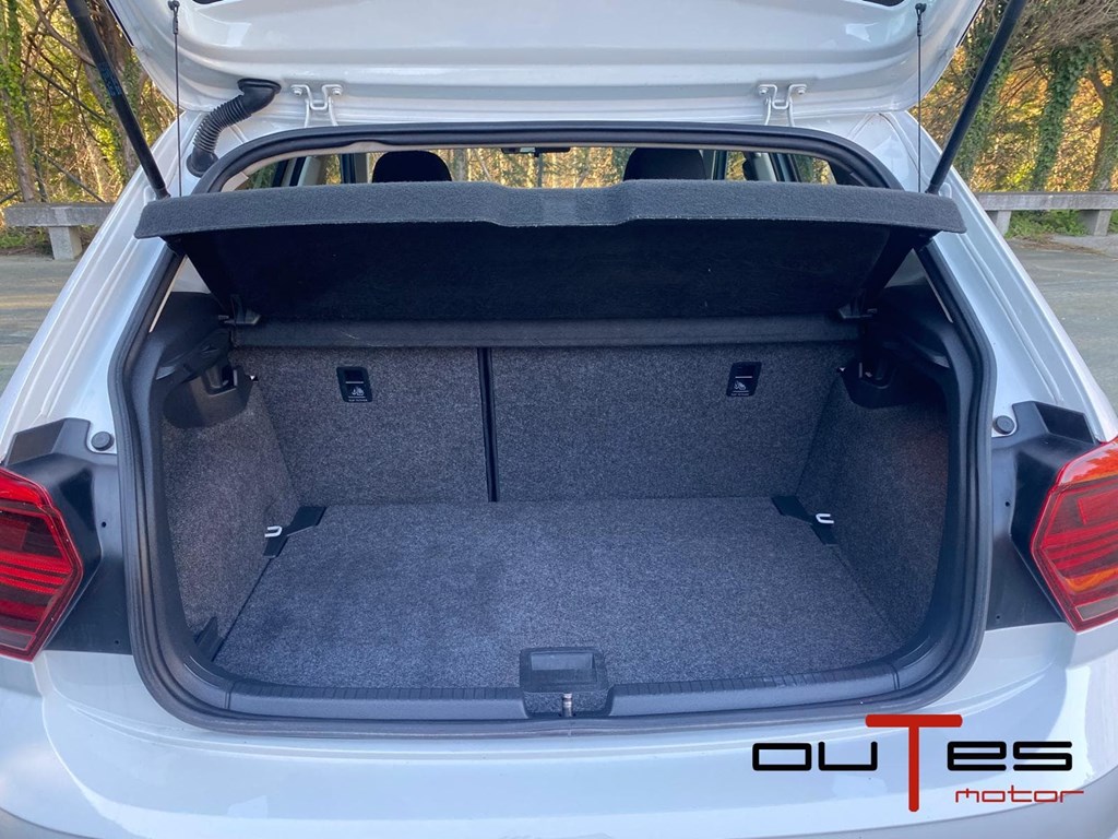 Foto 16 VOLKSWAGEN POLO VI 1.6 TDI