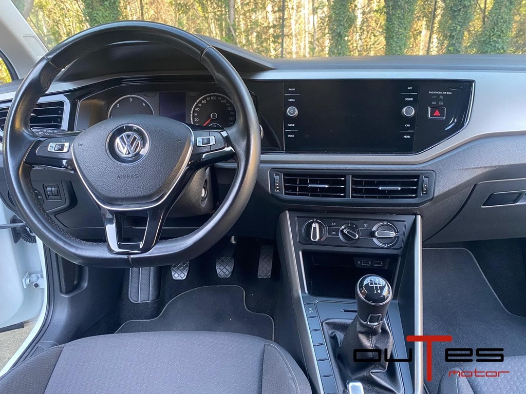 Foto 7 VOLKSWAGEN POLO VI 1.6 TDI