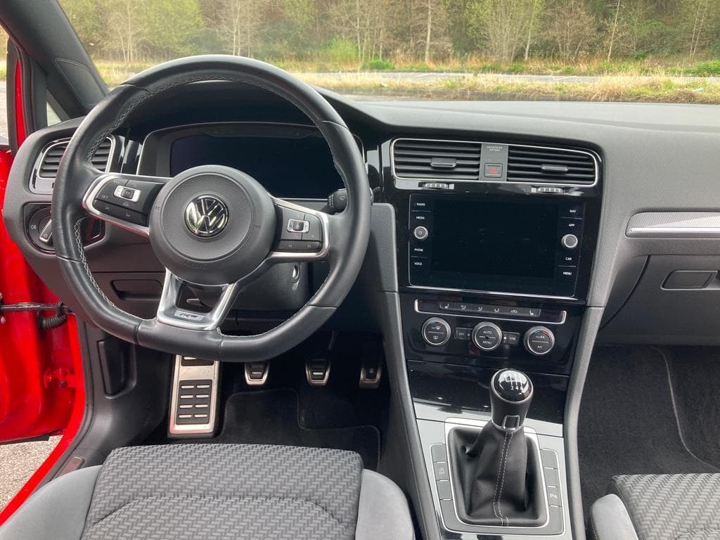 Foto 18 VW GOLF 2.0 TDI BMT